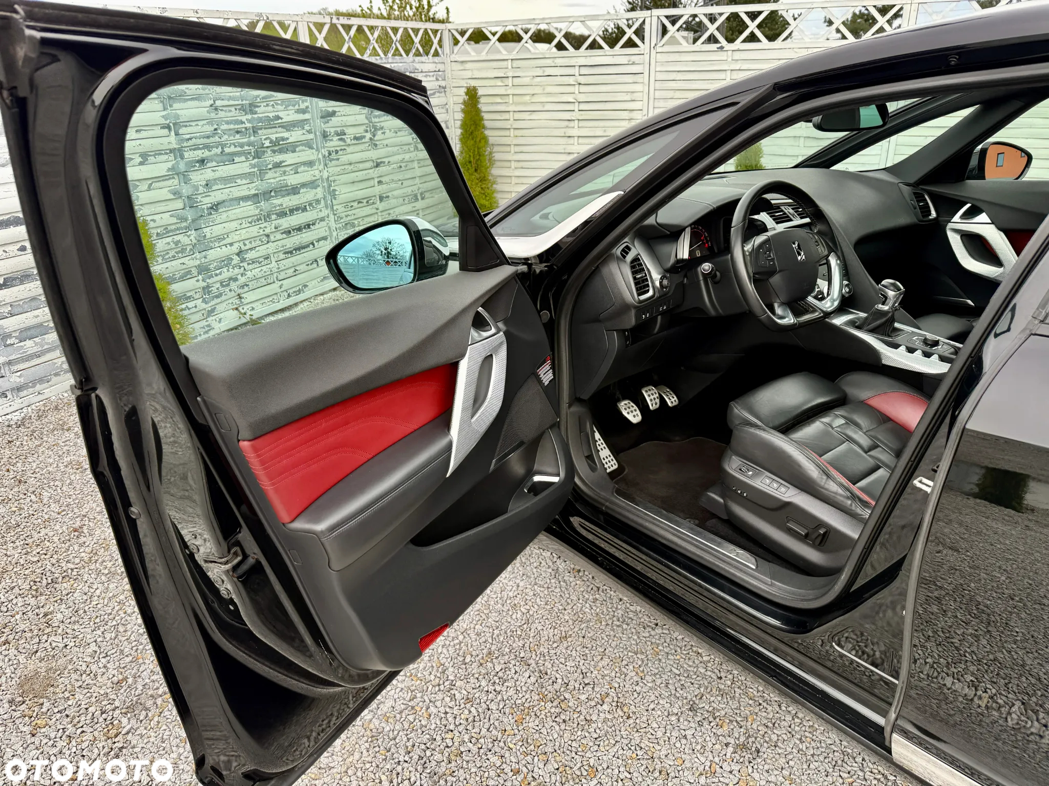 Citroën DS5 THP 200 SoChic - 35