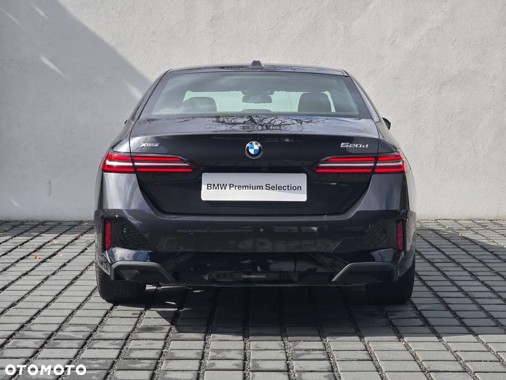 BMW Seria 5 520d xDrive mHEV M Sport - 6