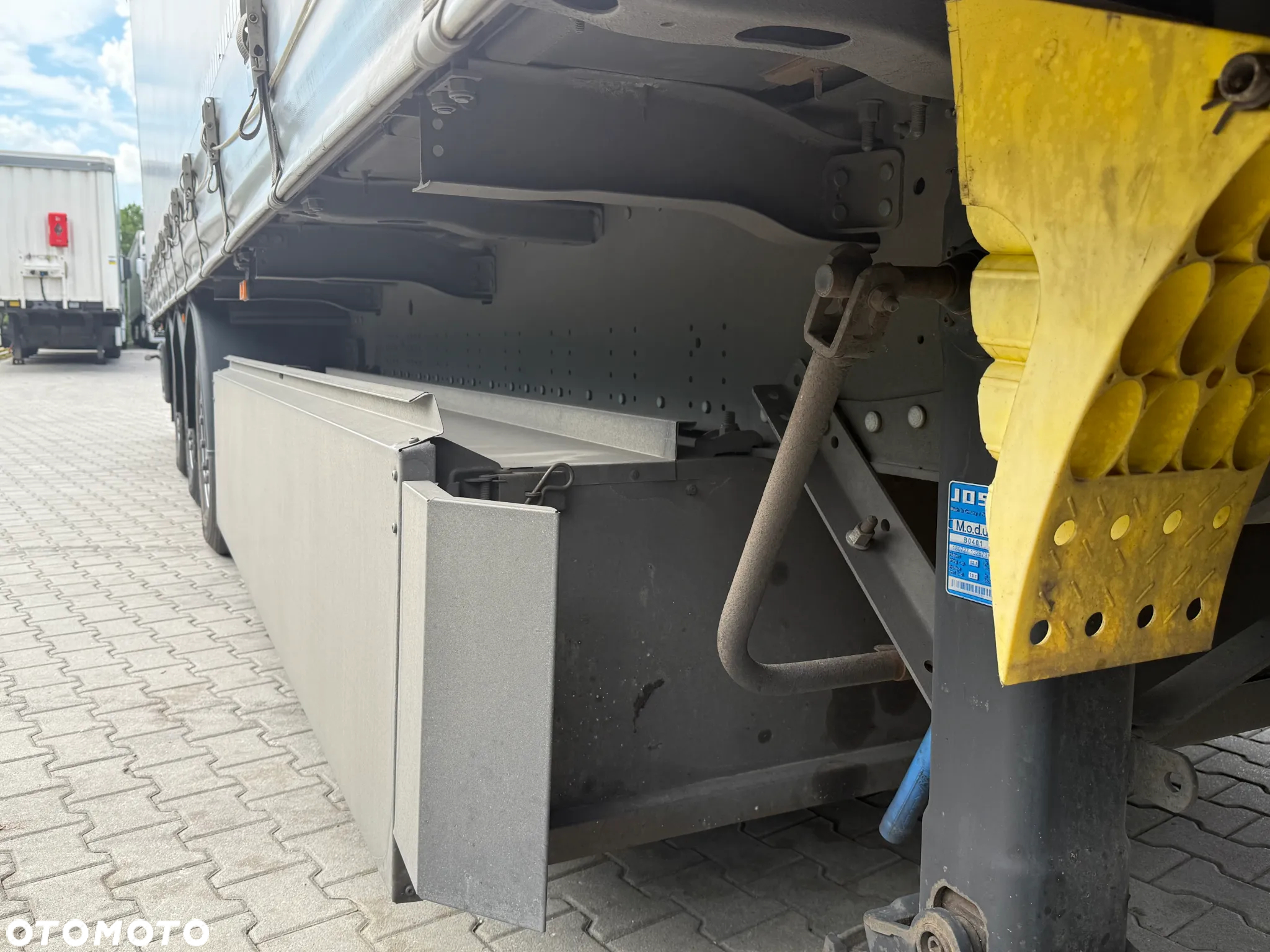 Schmitz Cargobull Varios - 3