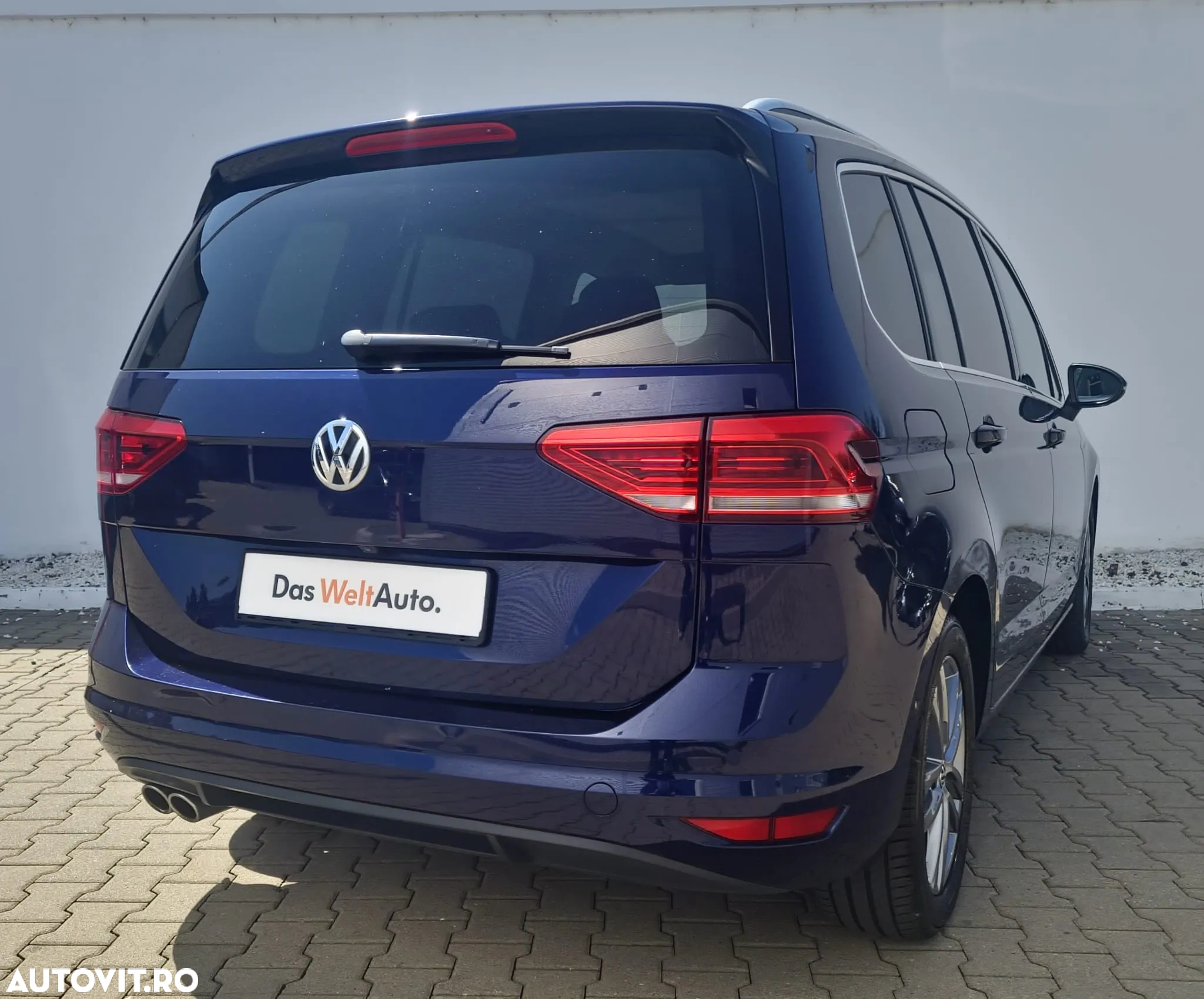 Volkswagen Touran 2.0 TDI DPF BlueMotion Technology DSG Highline - 4