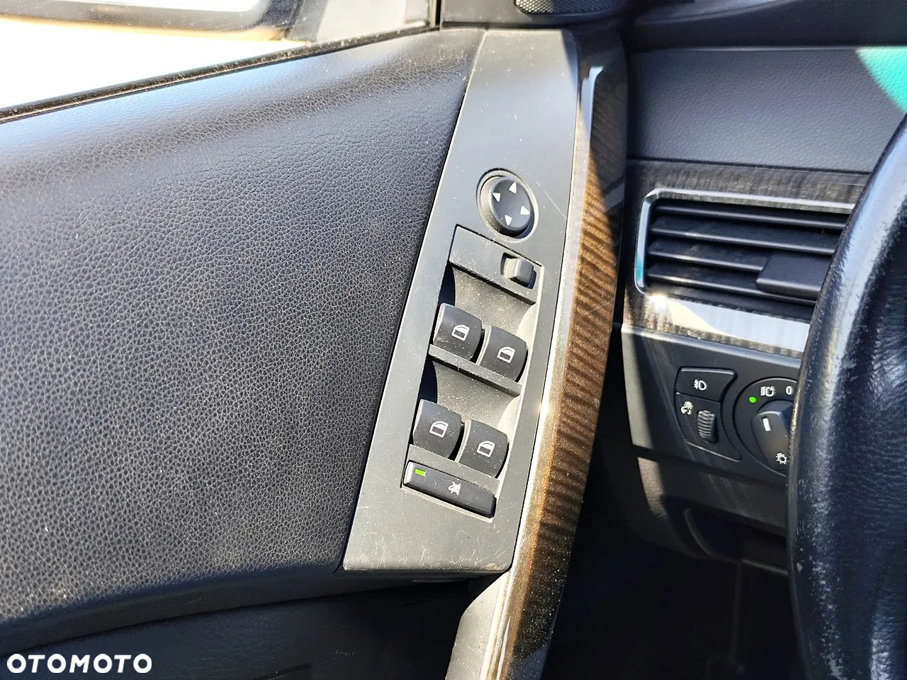 BMW Seria 5 545i - 13