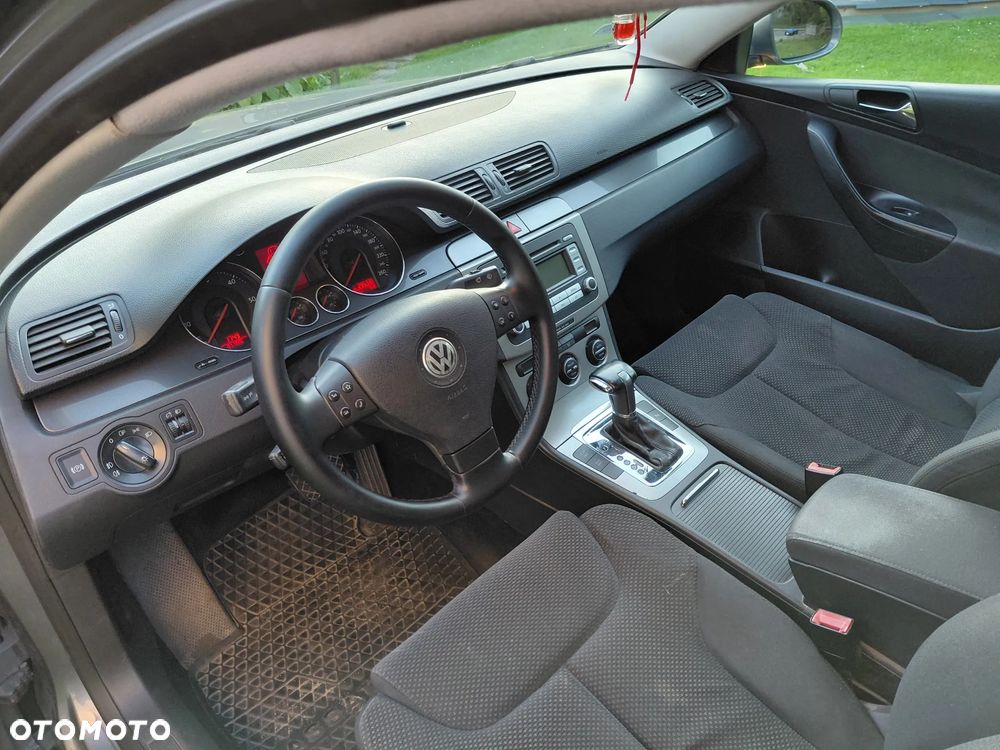 Volkswagen Passat 2.0 TDI Comfortline DSG - 7