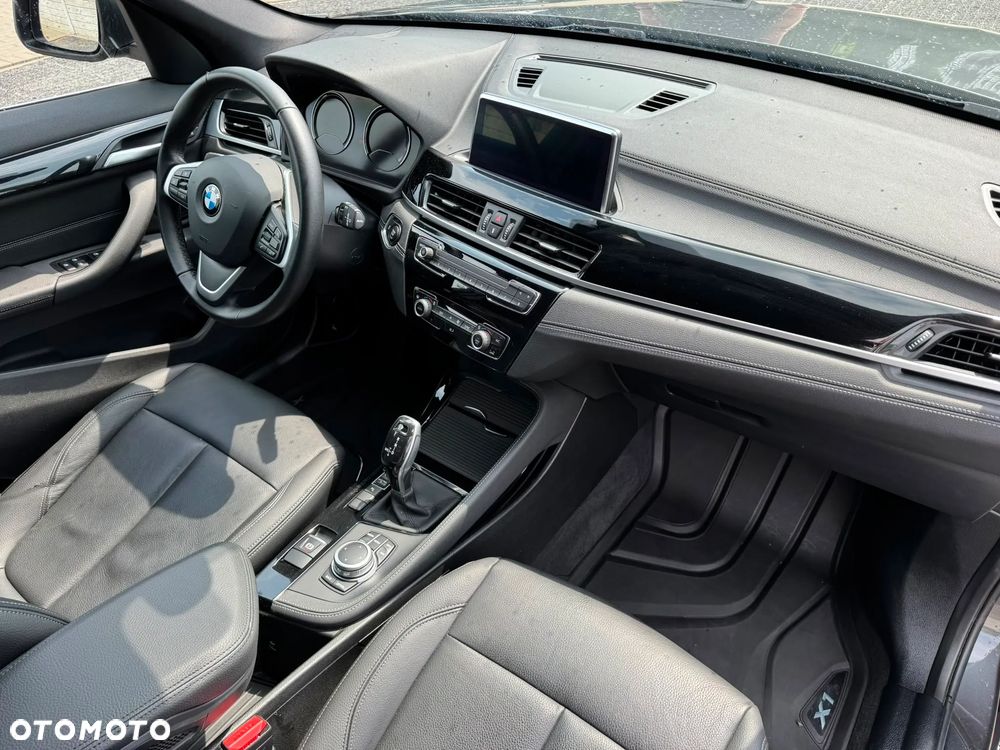 BMW X1 sDrive20i Advantage - 14