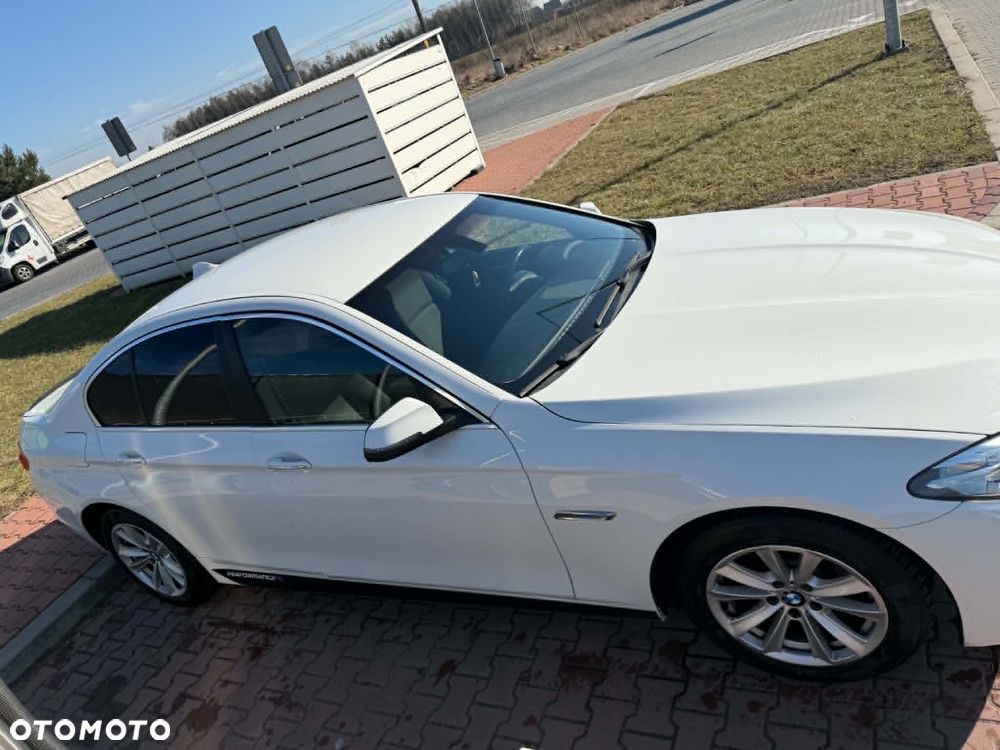 BMW Seria 5 518d - 7