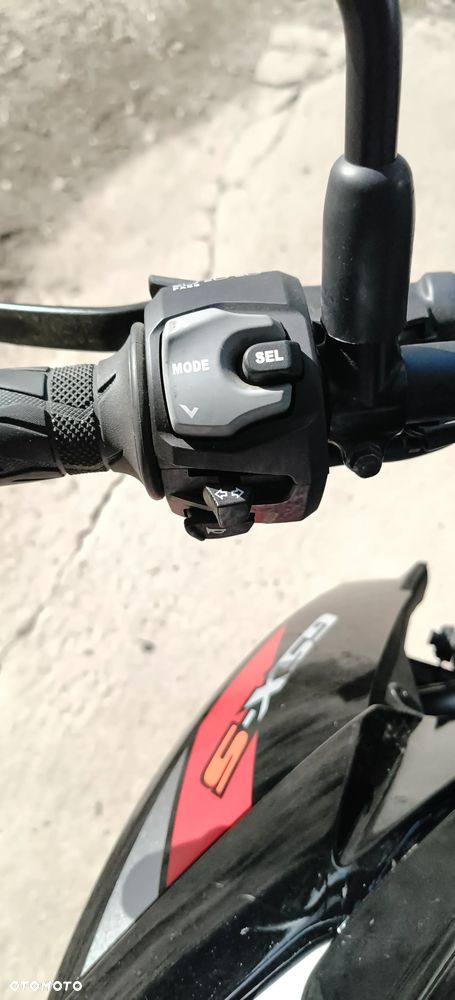 Suzuki GSX - 9