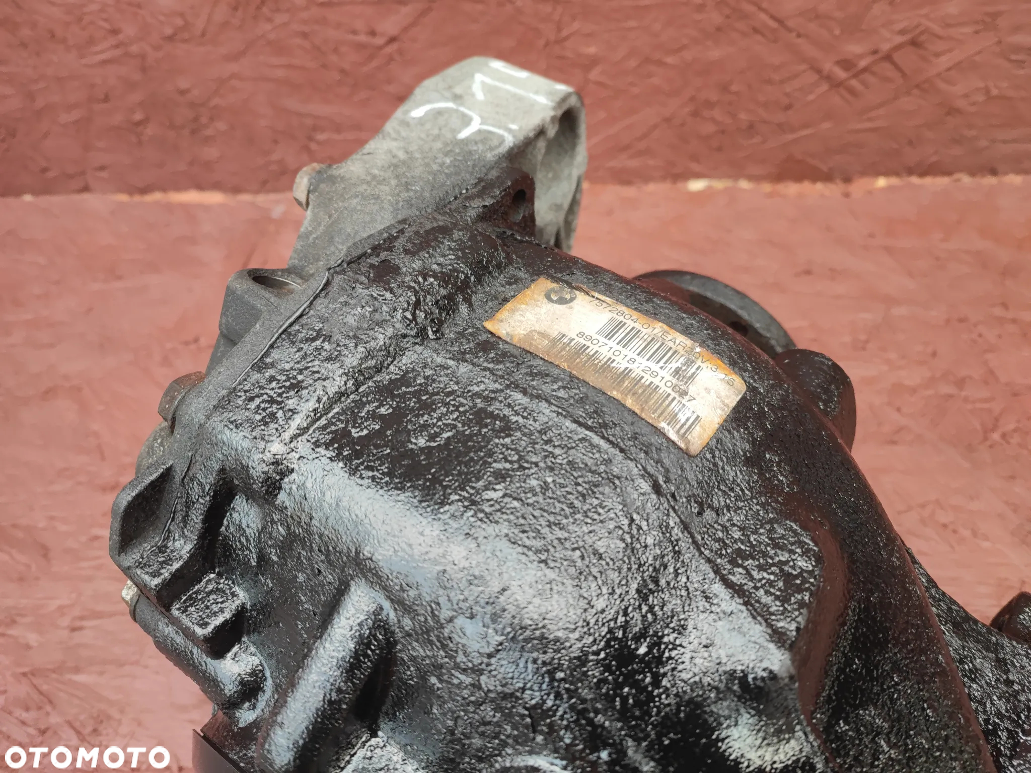 BMW E81 / E82 / E88 / E90LCI / E91 / E92 / E93 ORYGINALNY DYFERENCJAŁ TYŁ / DYFER TYŁ O PRZEŁOŻENIU 3.15 DO SILNIKÓW GAMY N47 ( N47D20 ) POD SKRZYNIĘ AUTOMAT O NR. 33 10 7 591 017 / 33 10 7 572 805 / 33 10 7 591 016 / 33 10 7 572 804 OEM W BARDZO DOBRYM STANIE - 7