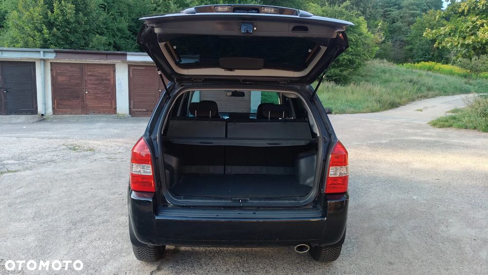 Hyundai Tucson 2.0 Comfort 2WD - 8