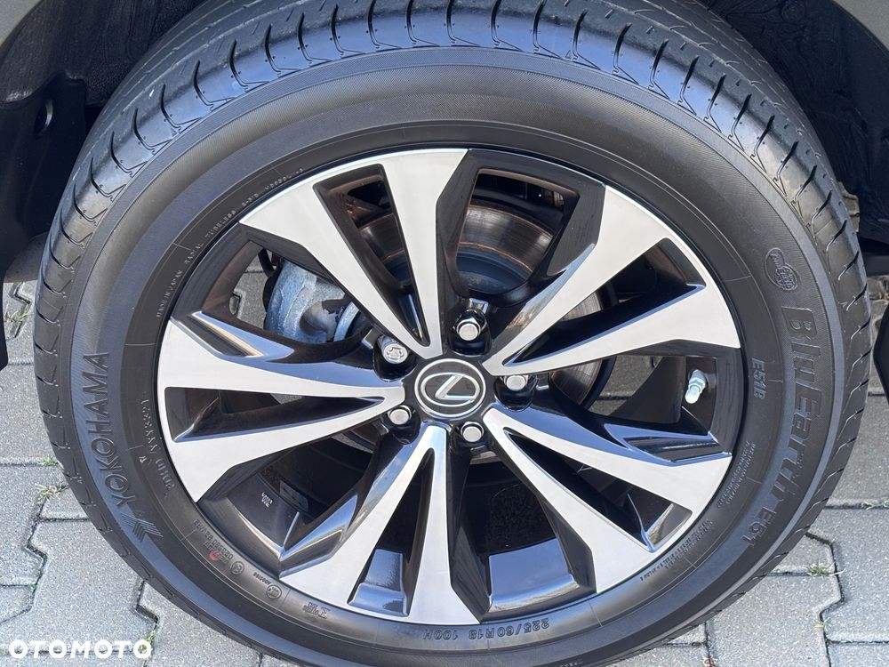 Lexus NX 300h F Impression AWD - 38