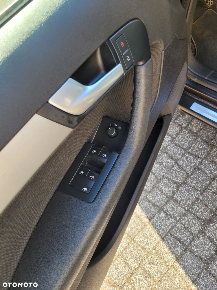 Audi A3 Sportback 2.0 TDI DPF Ambition - 14