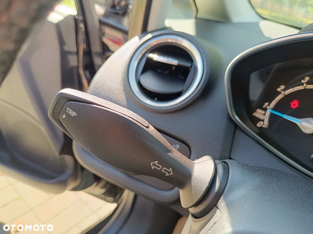 Ford Fiesta 1.0 SYNC Edition - 17