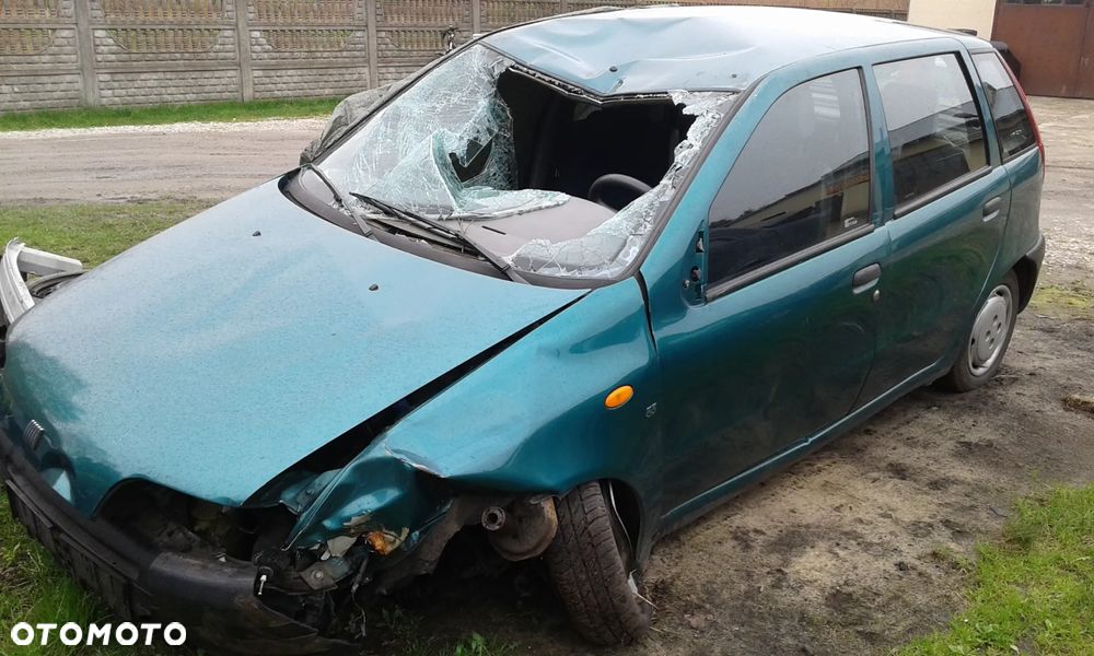 FIAT PUNTO I DRZWI LAMPA ZDERZAK - 1