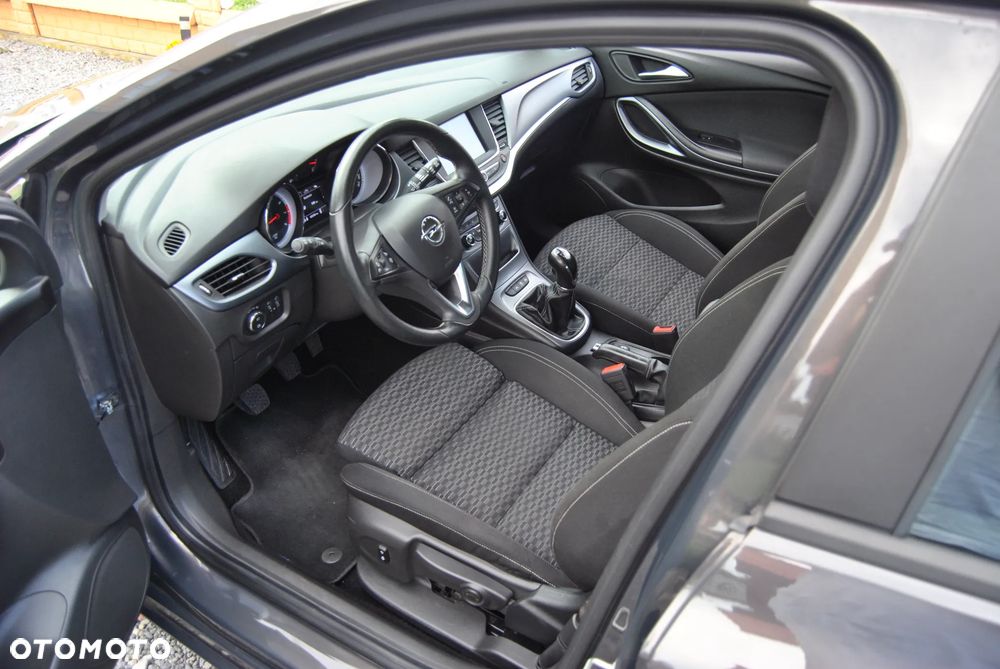 Opel Astra - 9