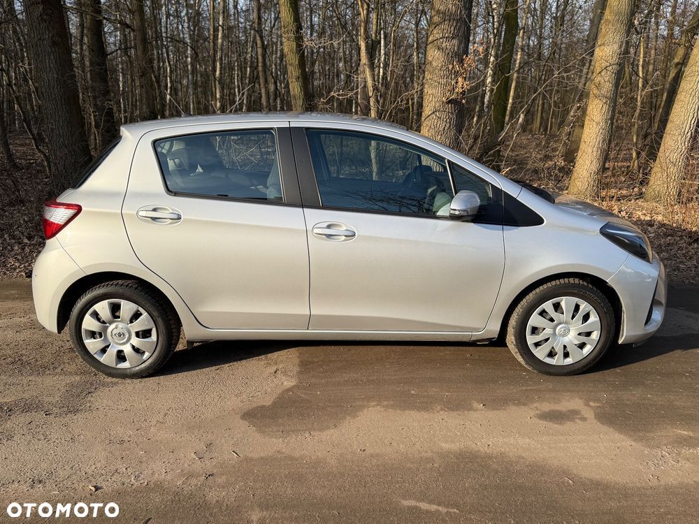 Toyota Yaris 1.5 Active - 13