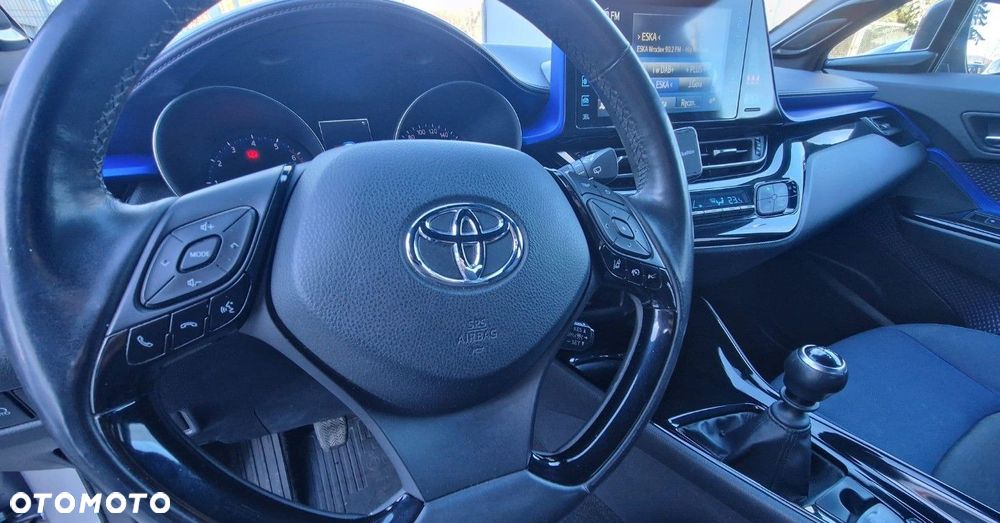 Toyota C-HR 1.2 T Dynamic - 25