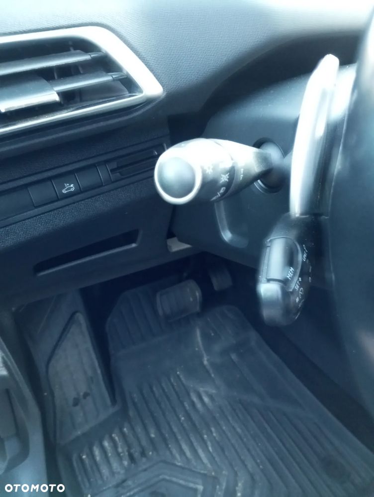 Peugeot 3008 BlueHDi 180 Stop & Start EAT8 GT - 12