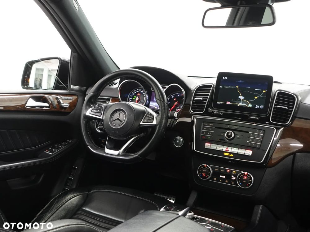 Mercedes-Benz GLS 350 d 4Matic 9G-TRONIC AMG Line - 32