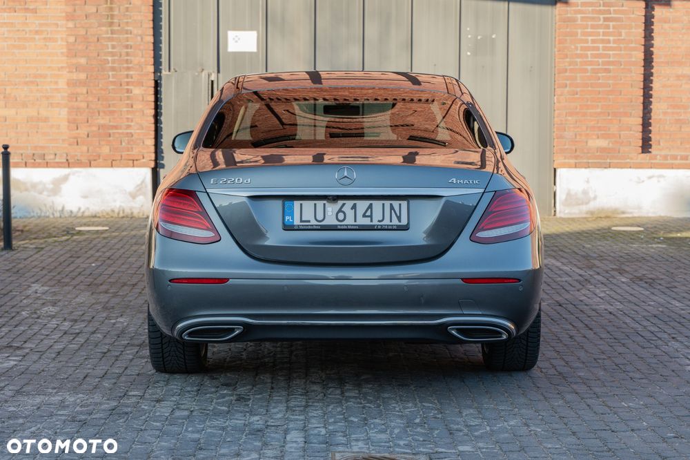Mercedes-Benz Klasa E 220 d 4-Matic Business Edition 9G-TRONIC - 9