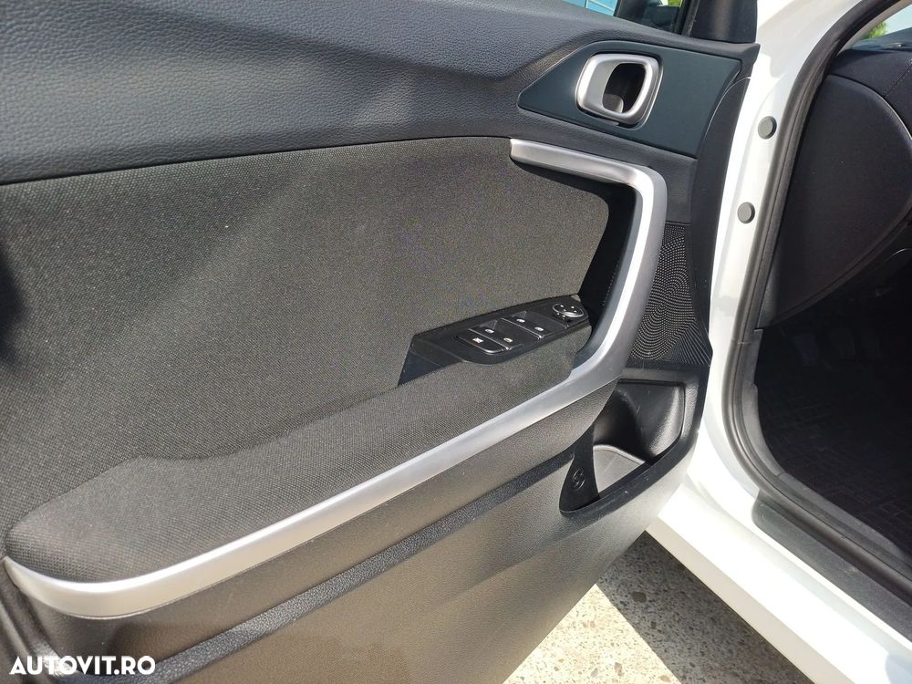 Kia Ceed 1.5 T-GDI 6MT Best - 9