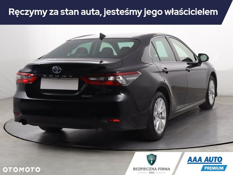 Toyota Camry - 6