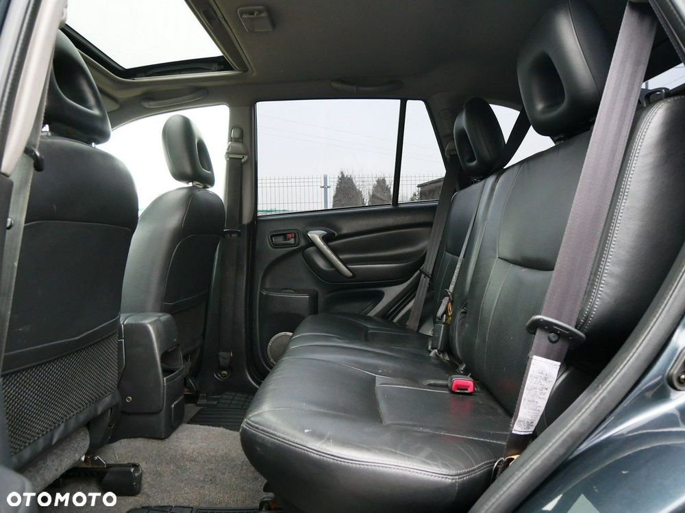 Toyota RAV4 D-4D 4x4 Executive - 8