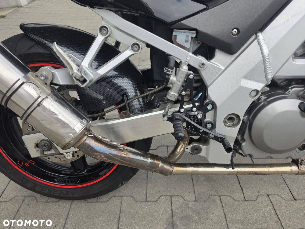 Suzuki SV - 23
