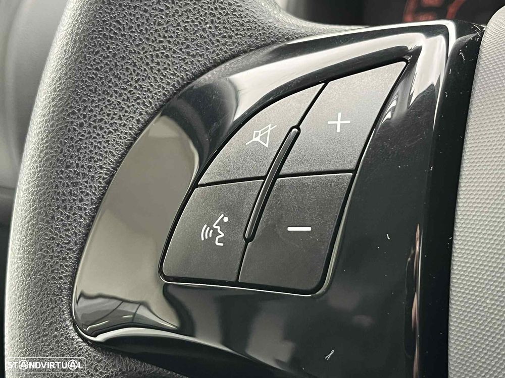 Fiat Fiorino 1.3 M-Jet SX - 17