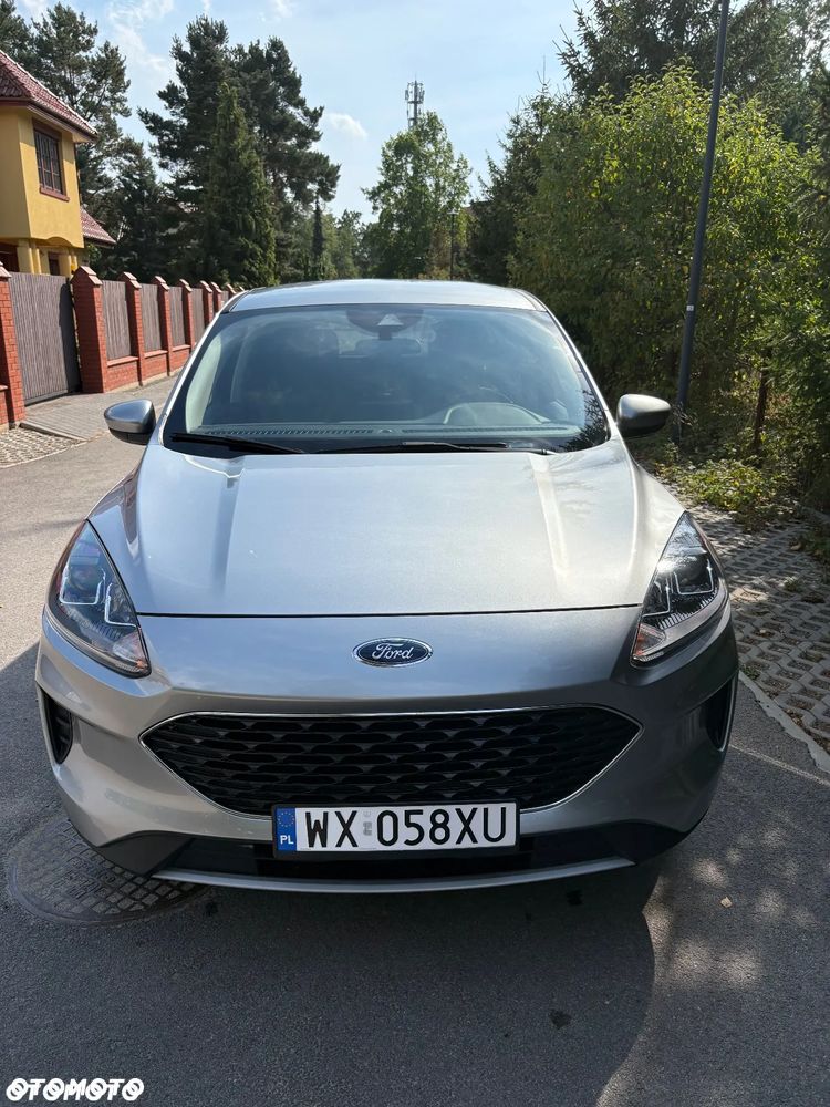 Ford Kuga - 1