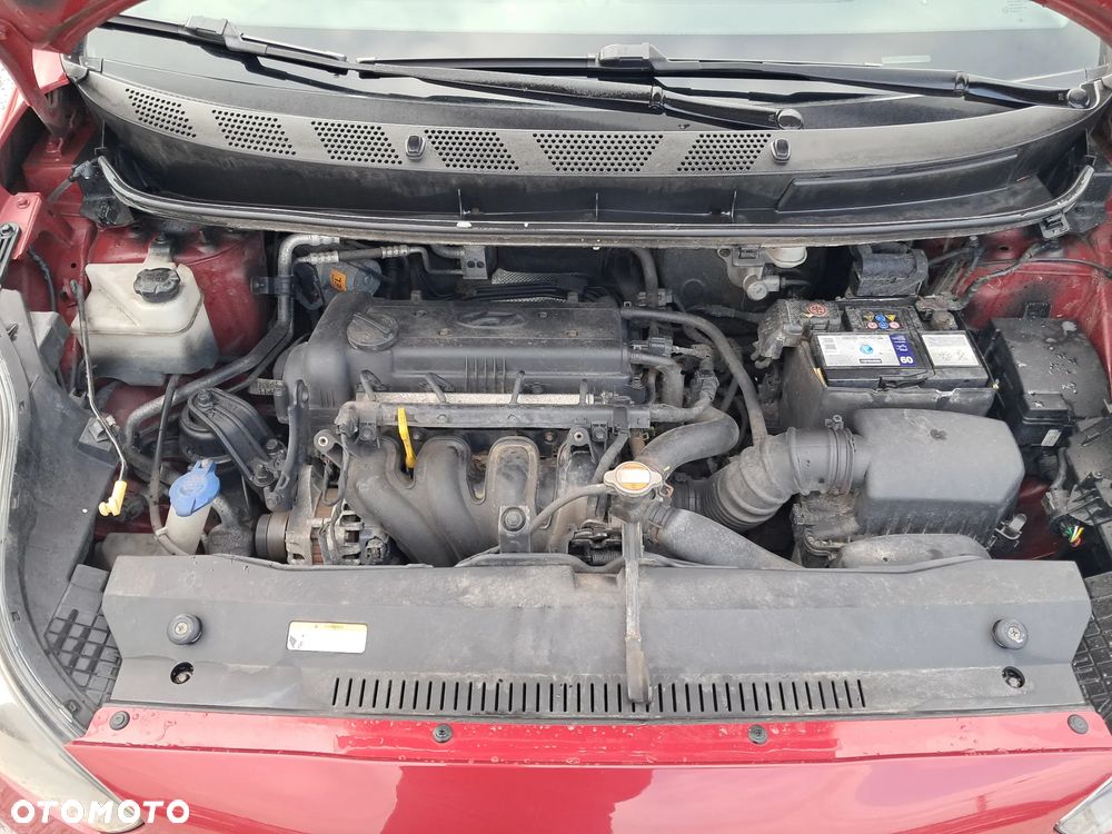 Hyundai ix20 1.4 blue Comfort - 12