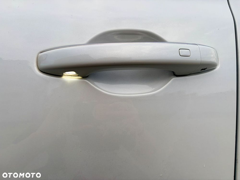 Renault Megane ENERGY TCe 140 EDC LIMITED - 10