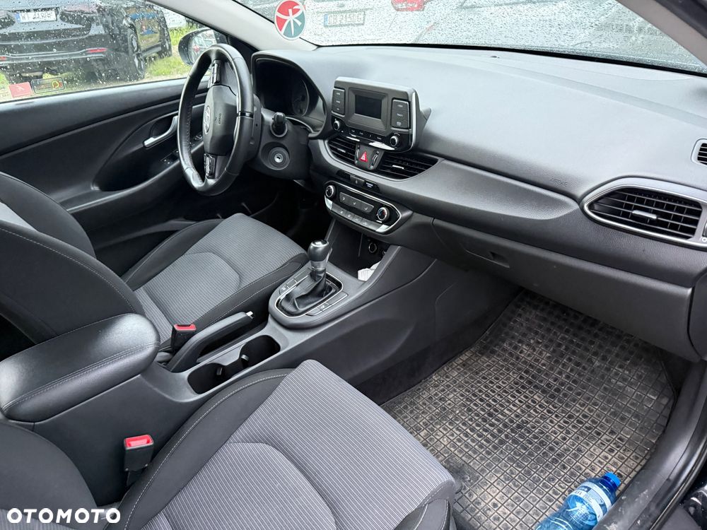 Hyundai i30 1.0 T-GDI Classic + DCT - 18