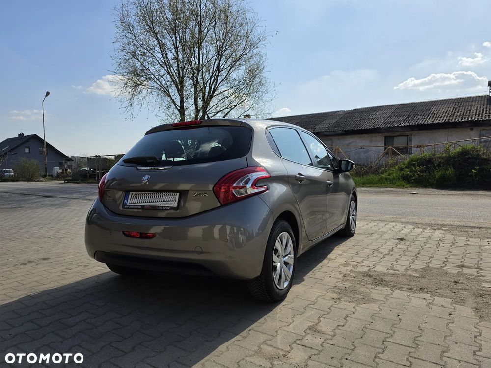 Peugeot 208 1.4 VTi Active - 11