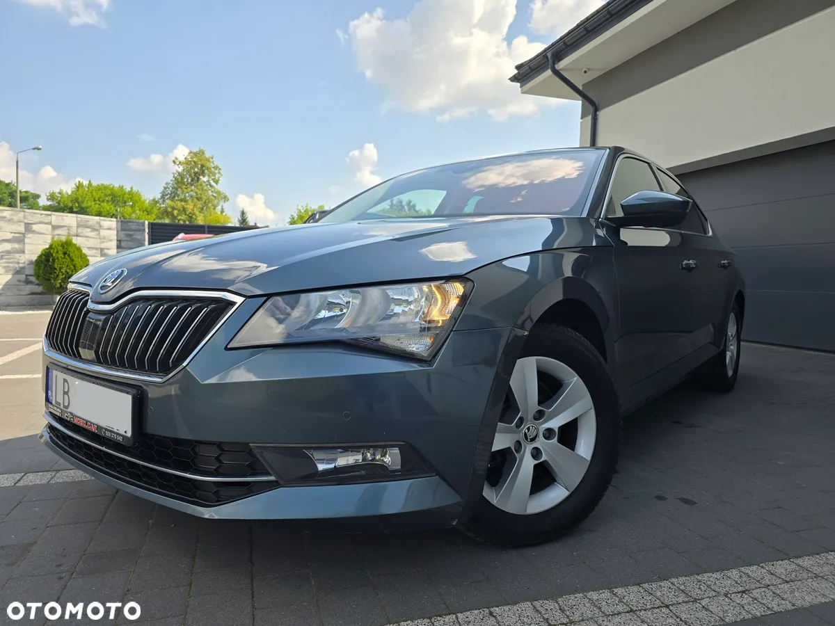 Skoda Superb 2.0 TDI Ambition DSG7 - 4