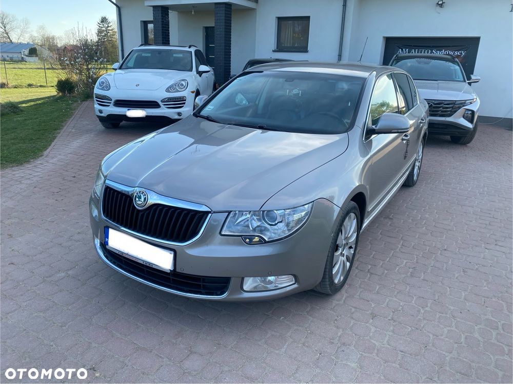 Skoda Superb 1.8 TSI FAMILY - 1