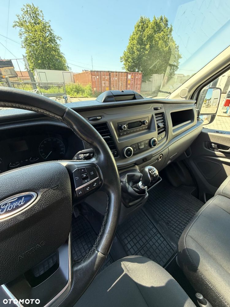 Ford Transit - 12