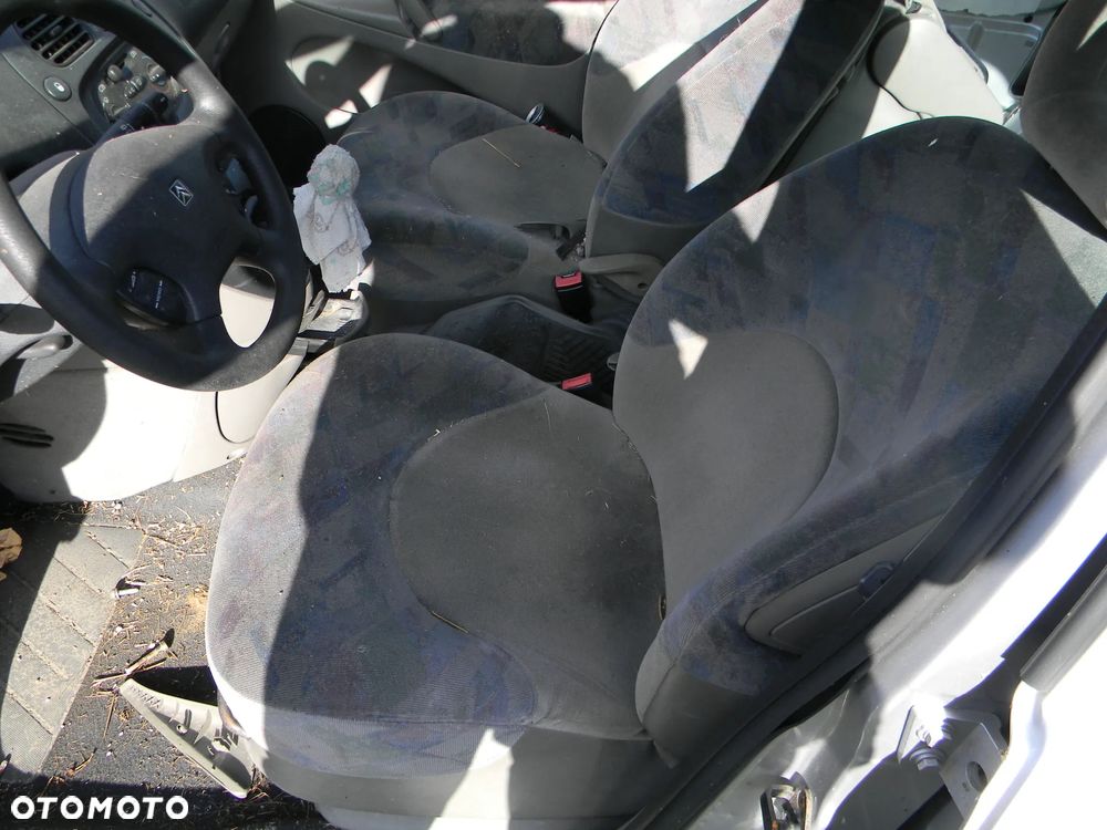 fotel podsufitka dywan CITROEN XSARA PICASSO 98-04 - 1