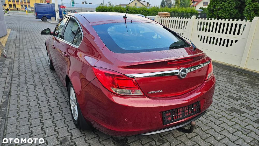 Opel Insignia 1.8 Sports Tourer Design Edition - 4