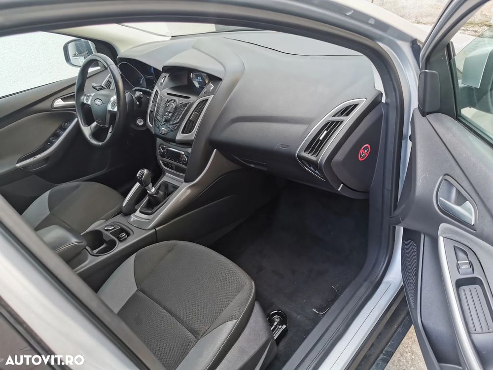 Ford Focus 1.6 TDCI DPF Silver Magic - 10