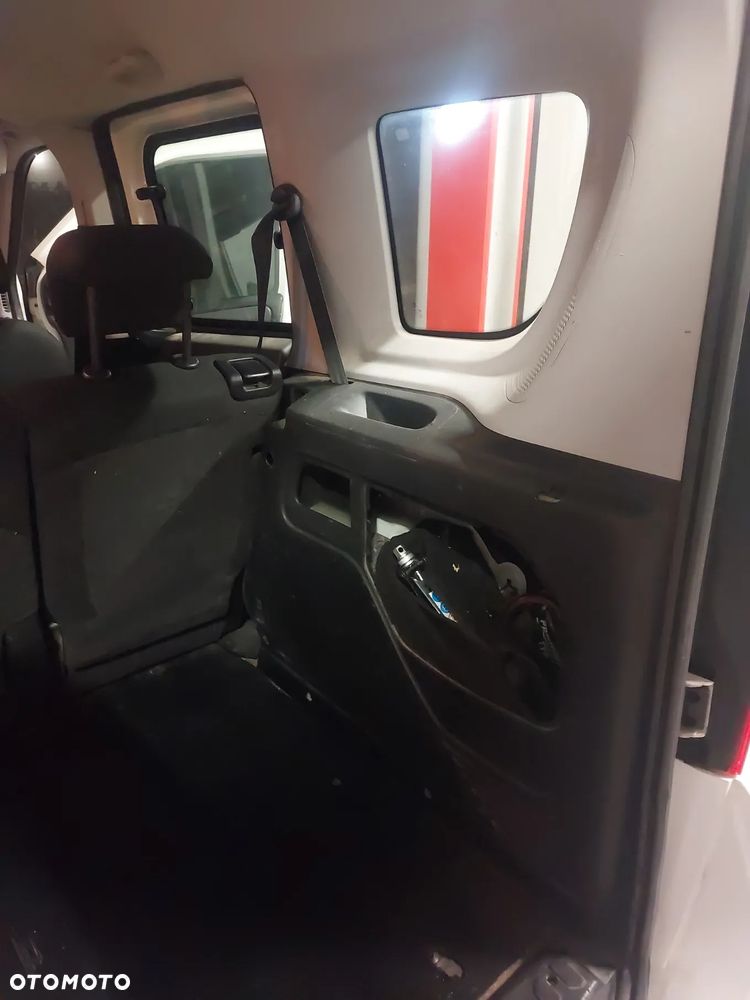 Fiat Doblo 2.0 16V Multijet Emotion - 22