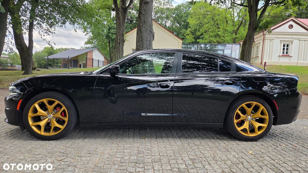 Dodge Charger - 4