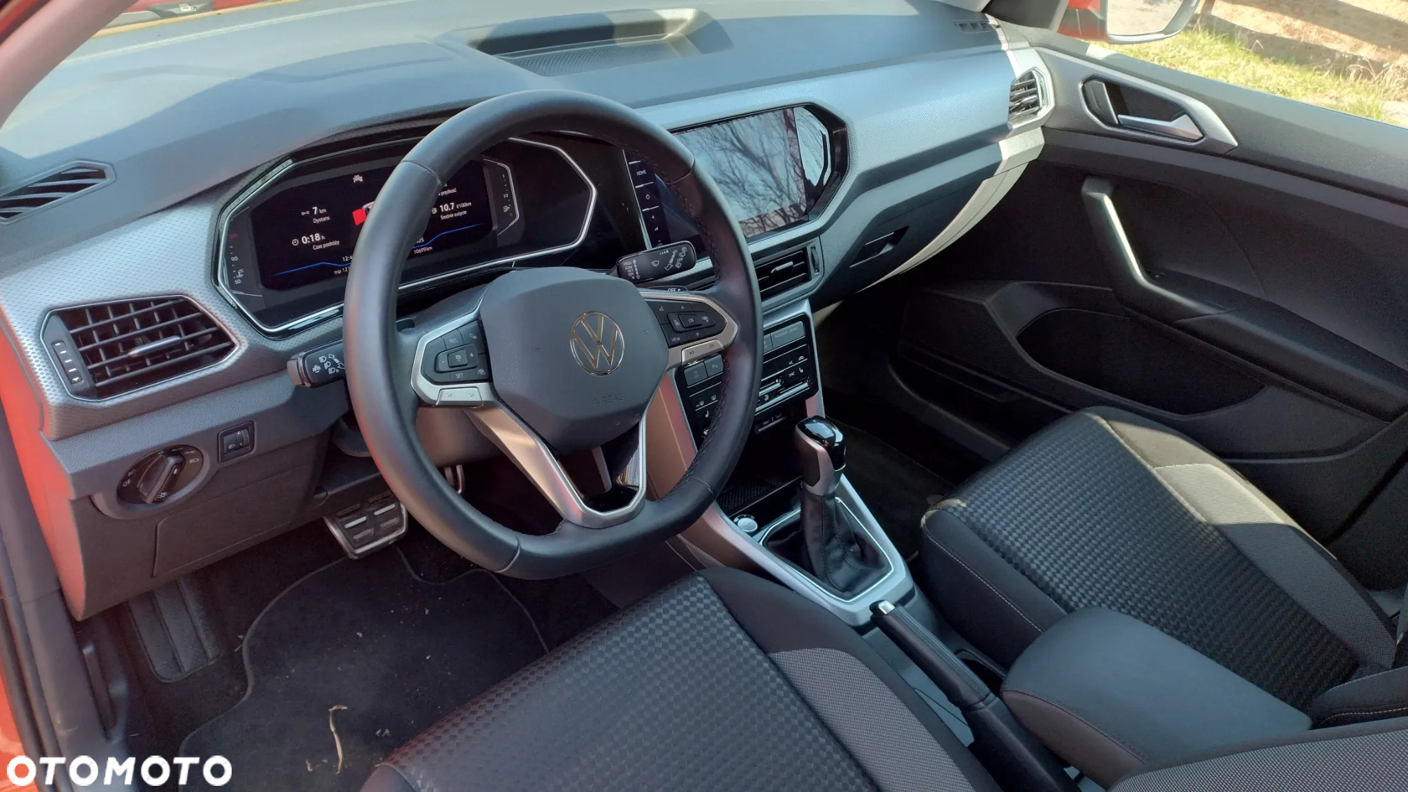 Volkswagen T-Cross 1.0 TSI Active DSG - 14