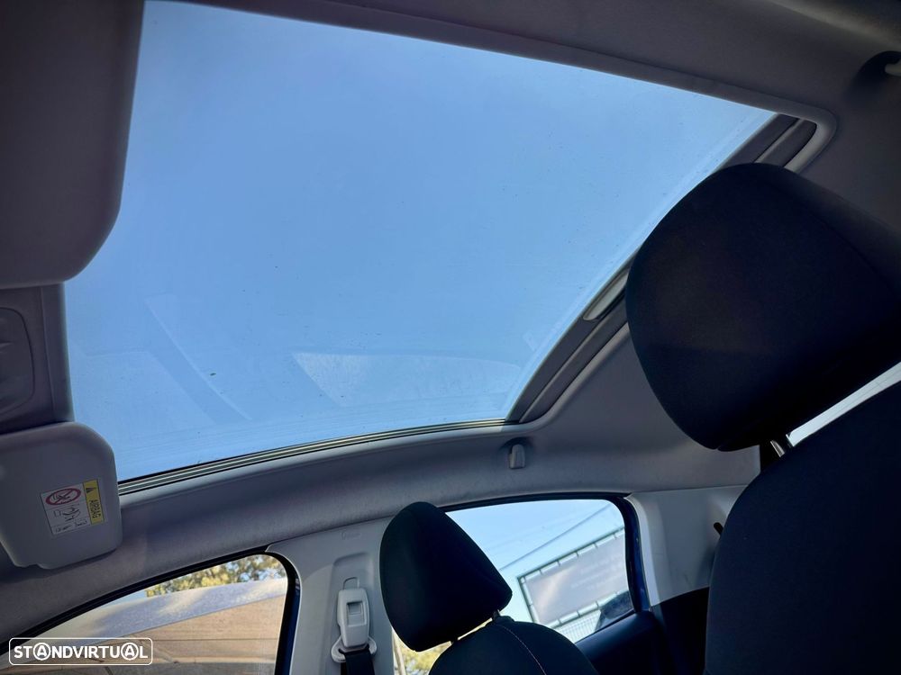 Peugeot 208 1.2 VTi Allure - 15
