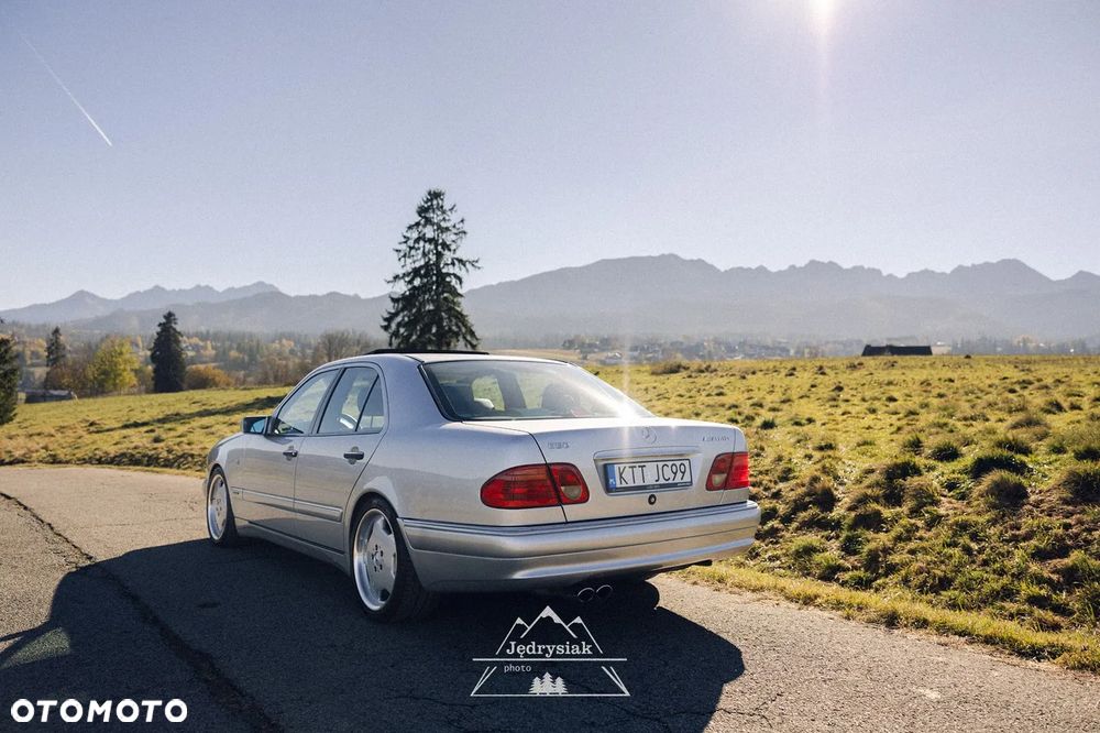 Mercedes-Benz Klasa E - 20