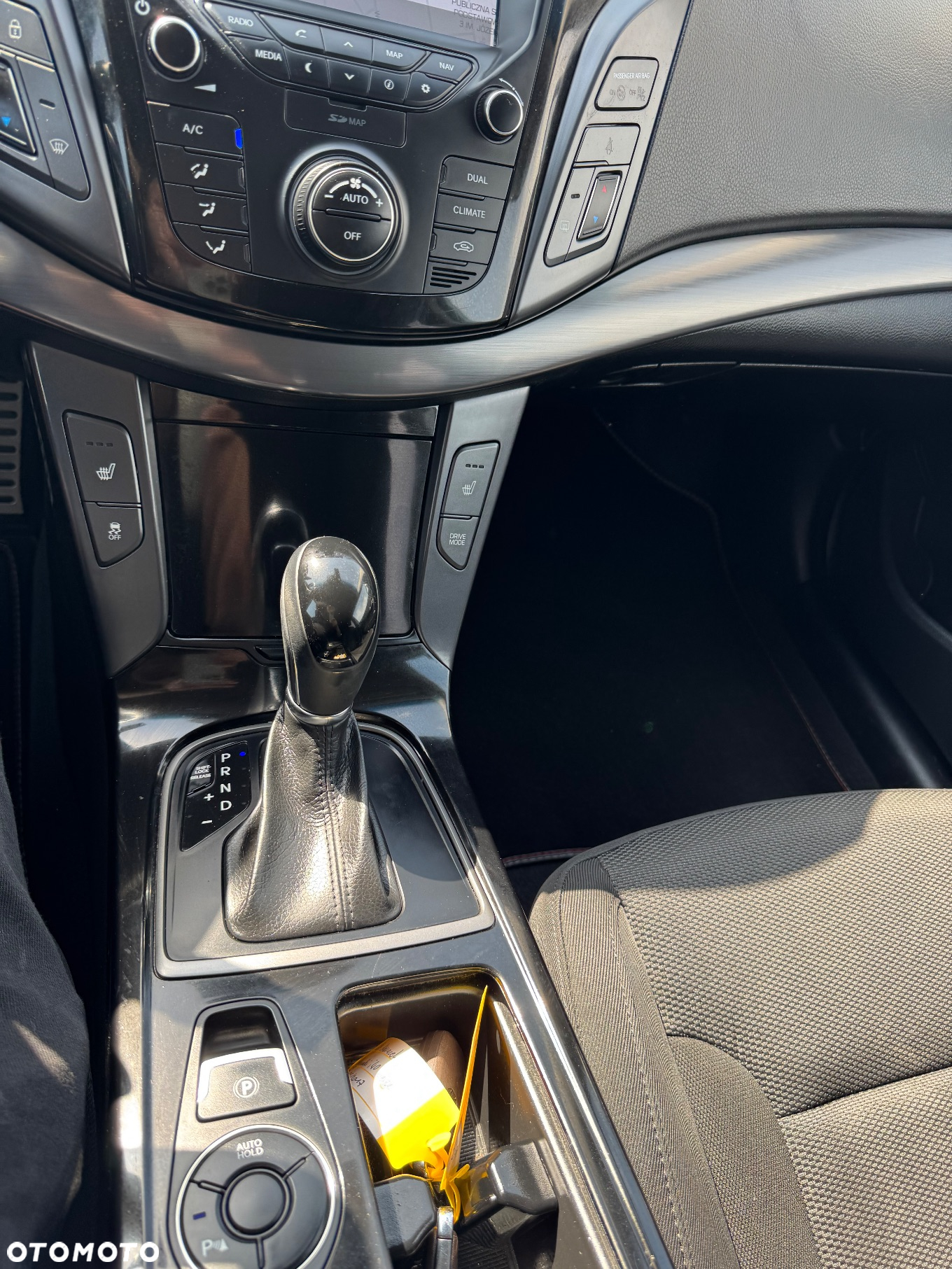 Hyundai i40 Kombi 1.7 CRDi DCT Premium - 27