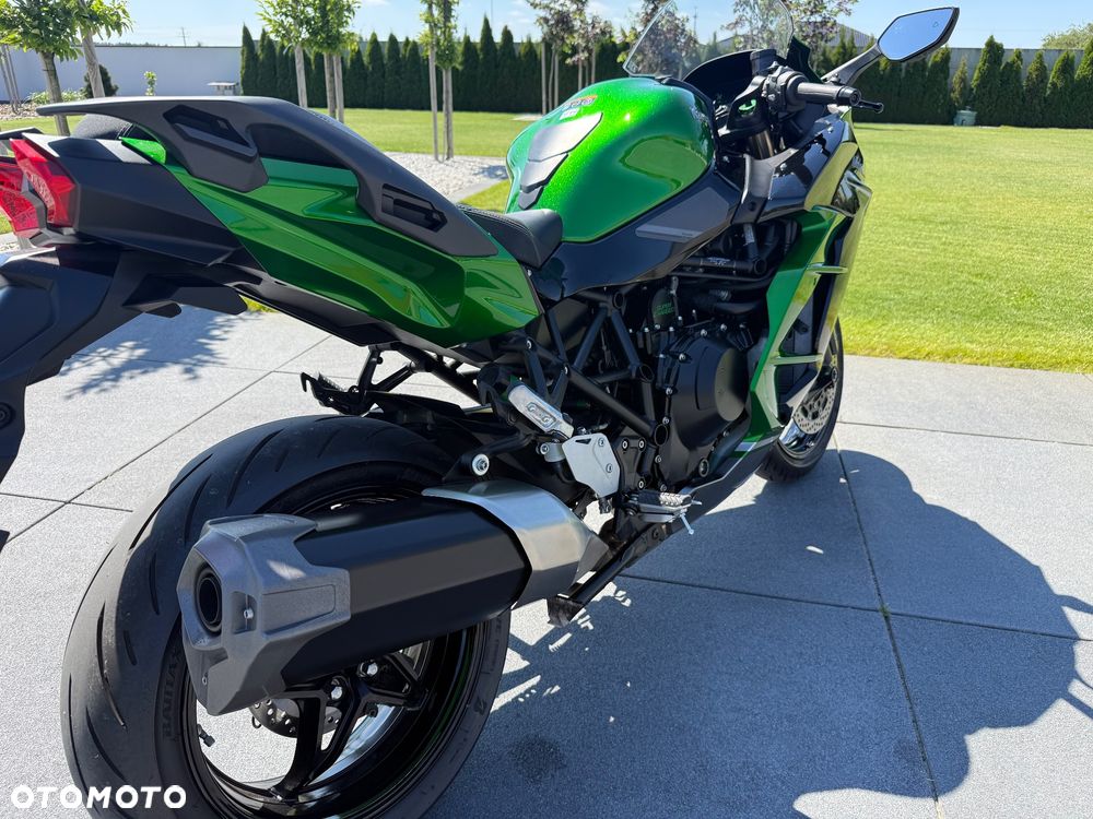 Kawasaki Ninja H2 SX - 17