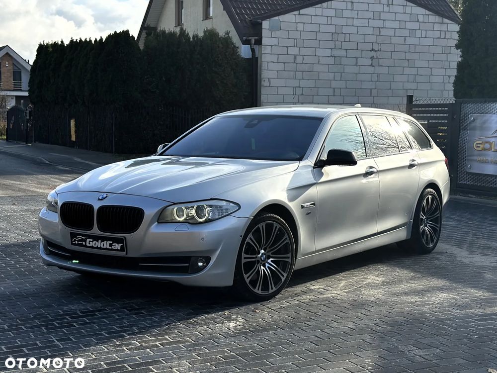 BMW Seria 5 530d xDrive Sport-Aut
