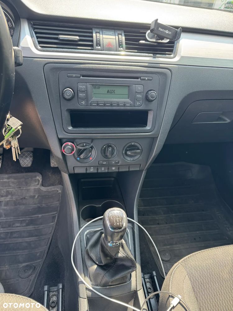 Skoda RAPID 1.2 TSI Ambition - 11