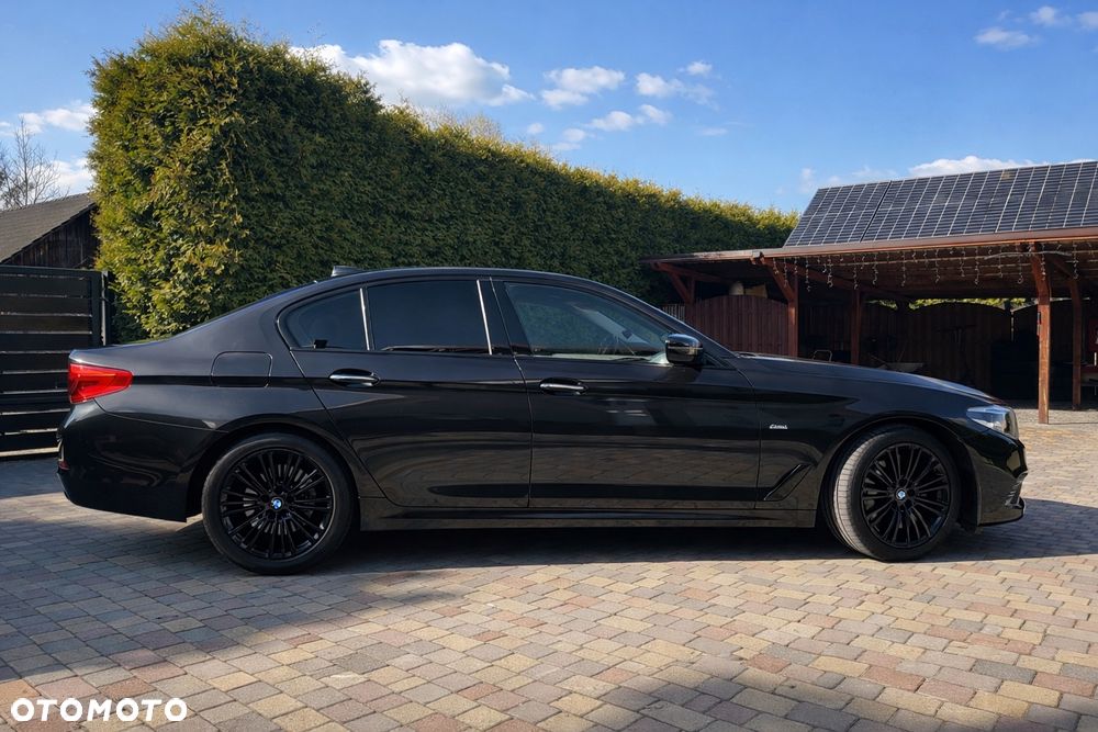BMW Seria 5 530i xDrive Sport Line sport - 4