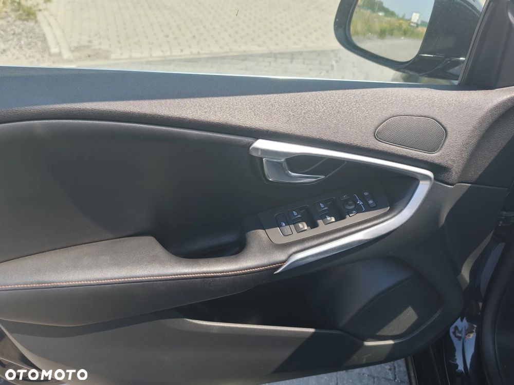 Volvo V40 - 23