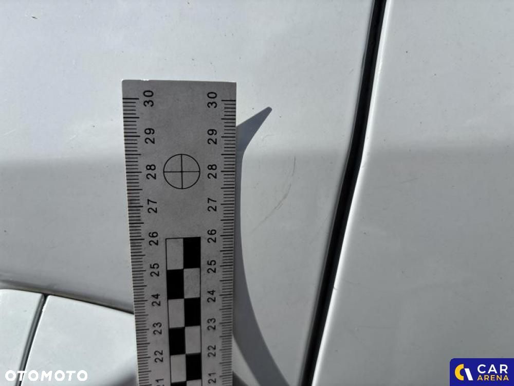 Kia Ceed - 31