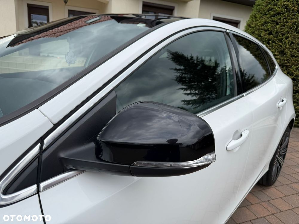 Volvo V40 D2 Inscription - 10